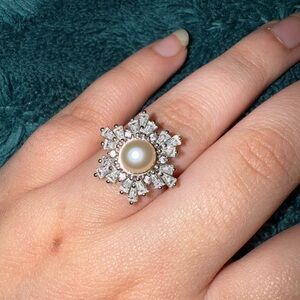 Frosttide Freshwater Pearl Snowflake Ring Elegant Pearl and Crystal Women's Ring